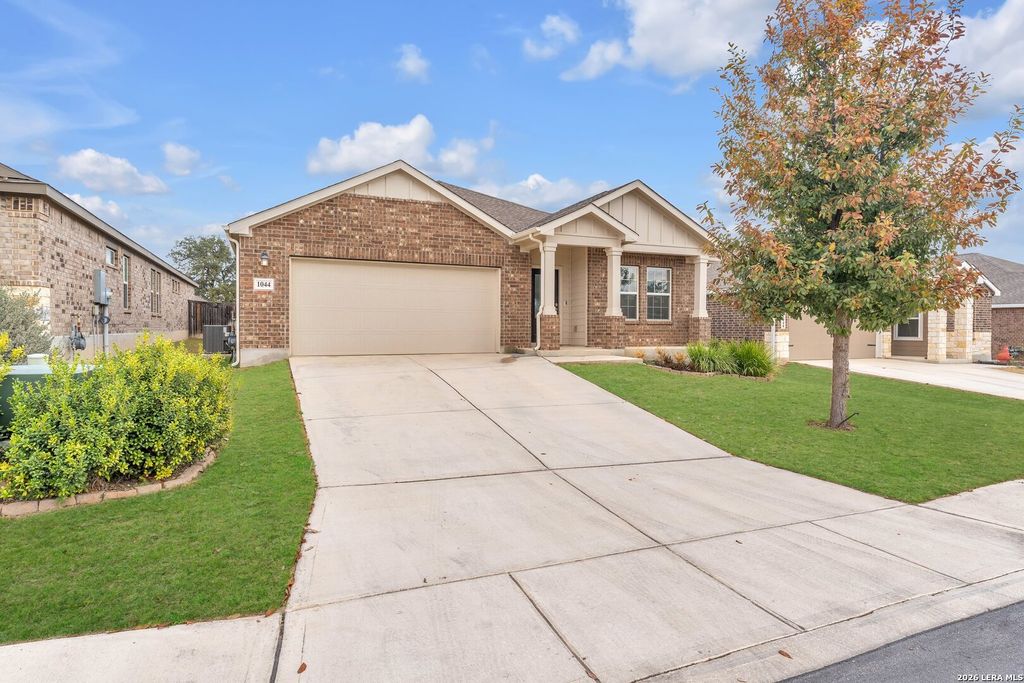 Photo of 1044 Raceland, San Antonio, TX 78245 (MLS # 1991464)