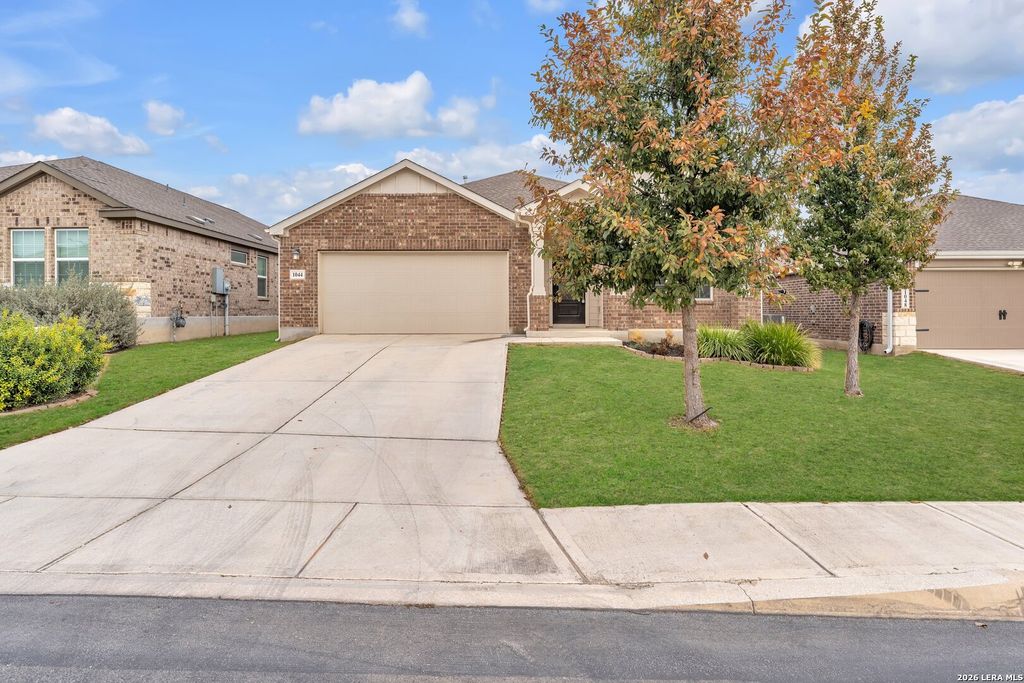 Photo of 1044 Raceland, San Antonio, TX 78245 (MLS # 1991464)