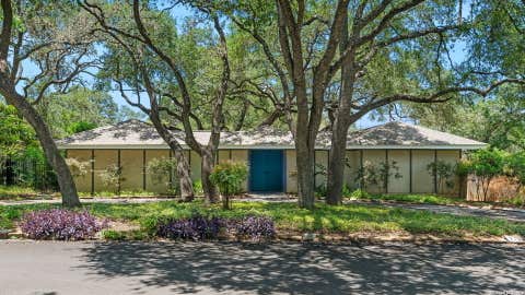 Property photo of 279 Rockhill Dr, San Antonio, TX 78209