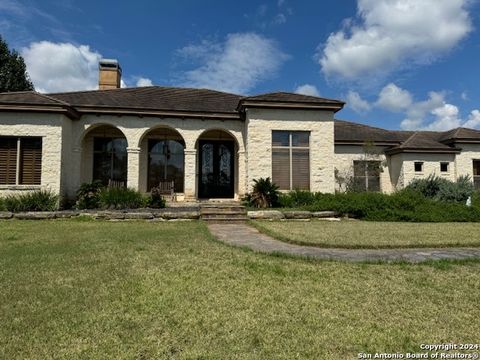 309 horseshoe Boerne TX 78006