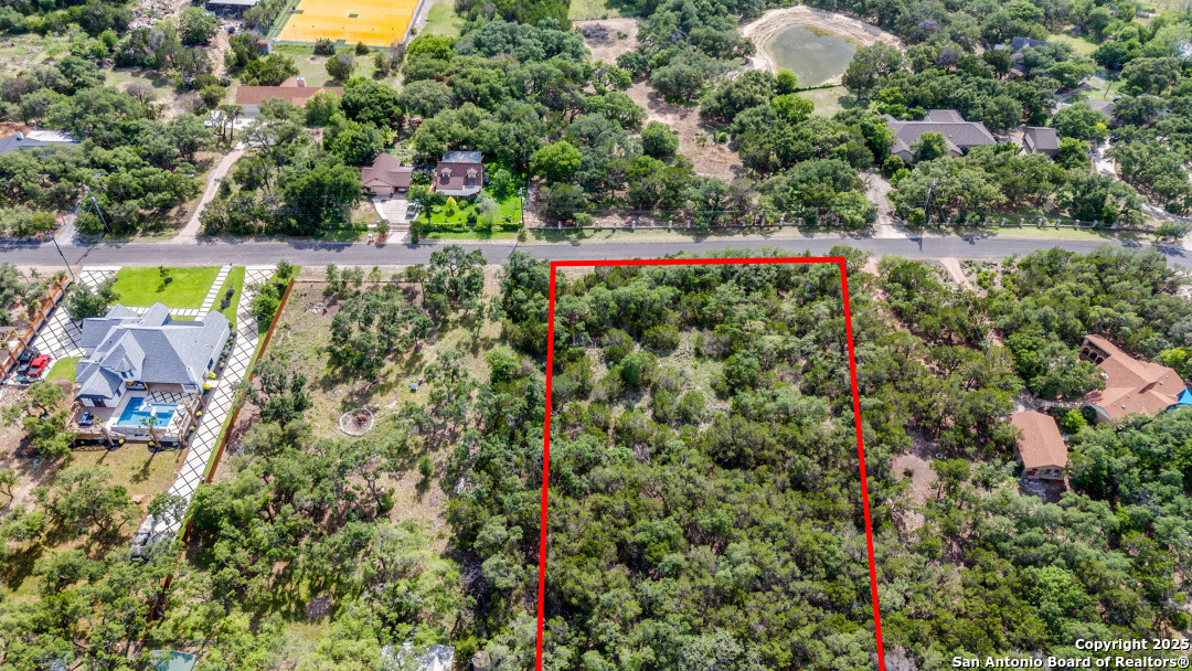 27246 & 27280 Kent Oaks