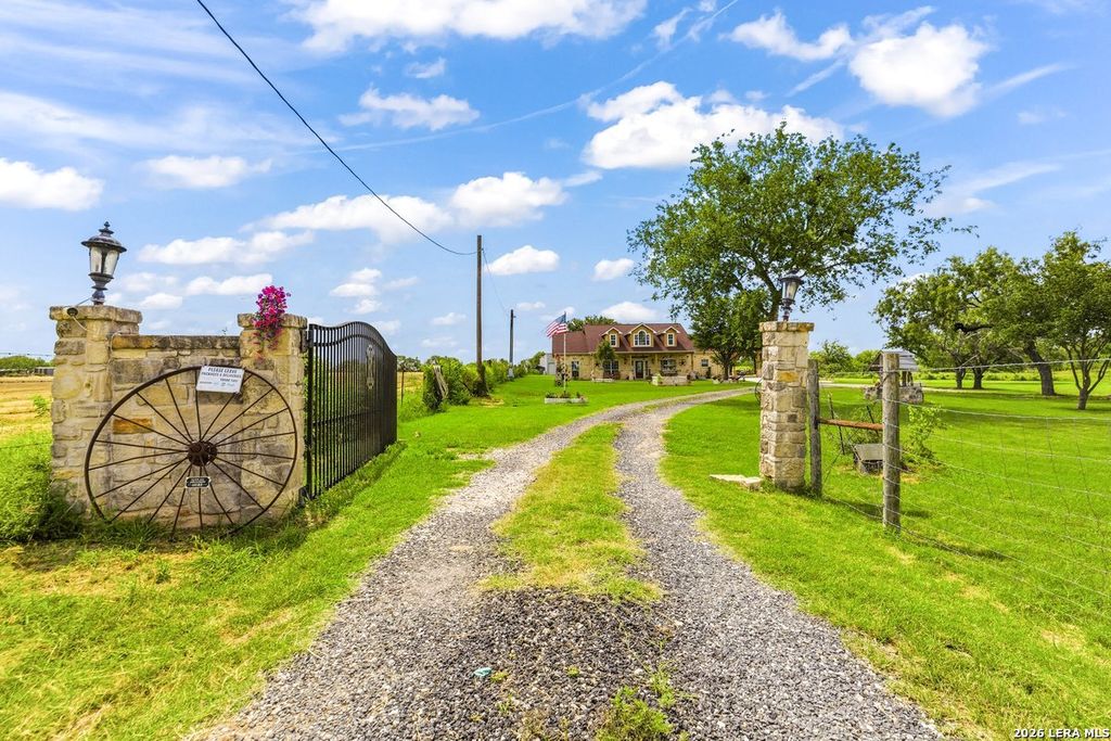 Photo of 16306 Somerset Rd unit 2, Von Ormy, TX 78073 (MLS # 1992533)