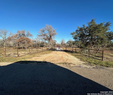 2703 COUNTY RD 770, NATALIA, TX 78059 - Image a5dc028e9ec86c522da59ccd1731da02/102101586