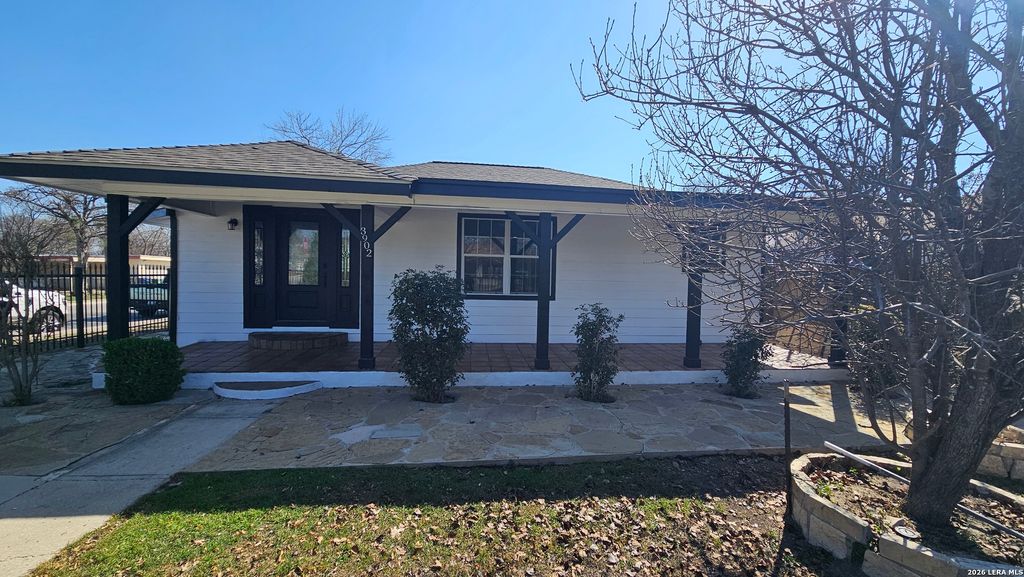 Photo of 3902 W Salinas, San Antonio, TX 78207 (MLS # 1945482)