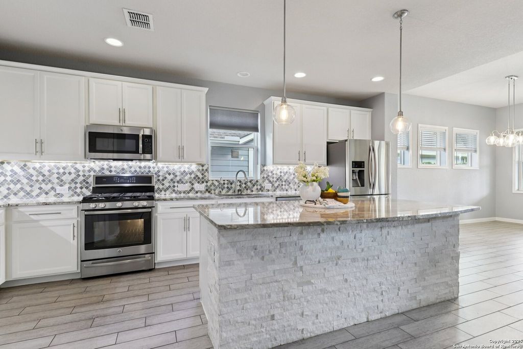 Photo of 8732 Stackstone, Schertz, TX 78154 (MLS # 1916173)