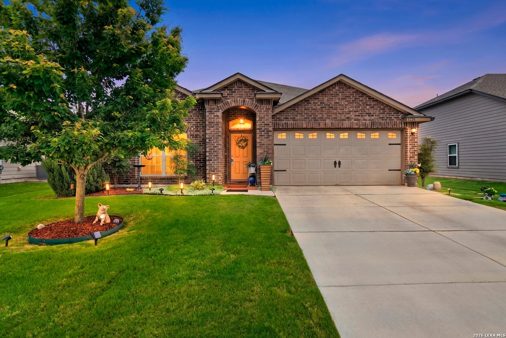 Photo of 1321 W Nolte Farms, Seguin, TX 78155 (MLS # 2011314)
