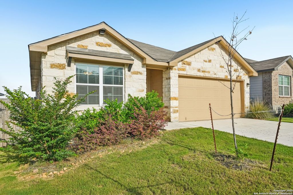 Photo of 1733 Rocky Rise, San Antonio, TX 78245 (MLS # 1934192)