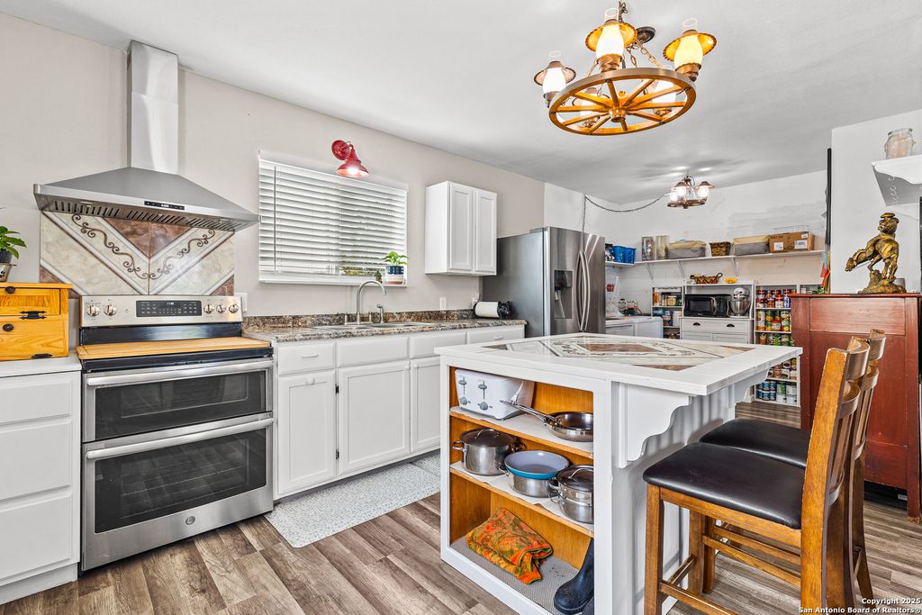 Photo of 2151 Old Lehmann Rd, Seguin, TX 79155 (MLS # 1899077)