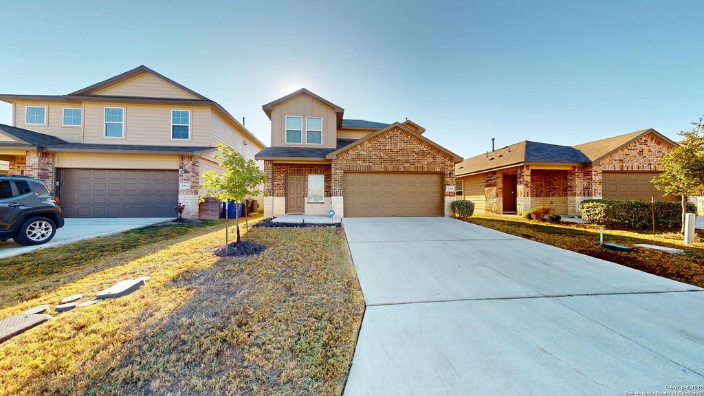 Photo of 2920 Panther Spring, New Braunfels, TX 78130 (MLS # 1920650)