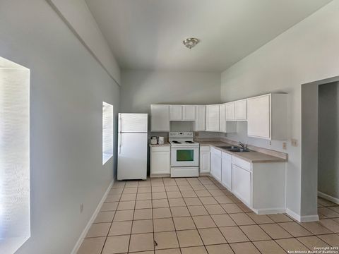 702 S Gevers 1 San Antonio TX 78203