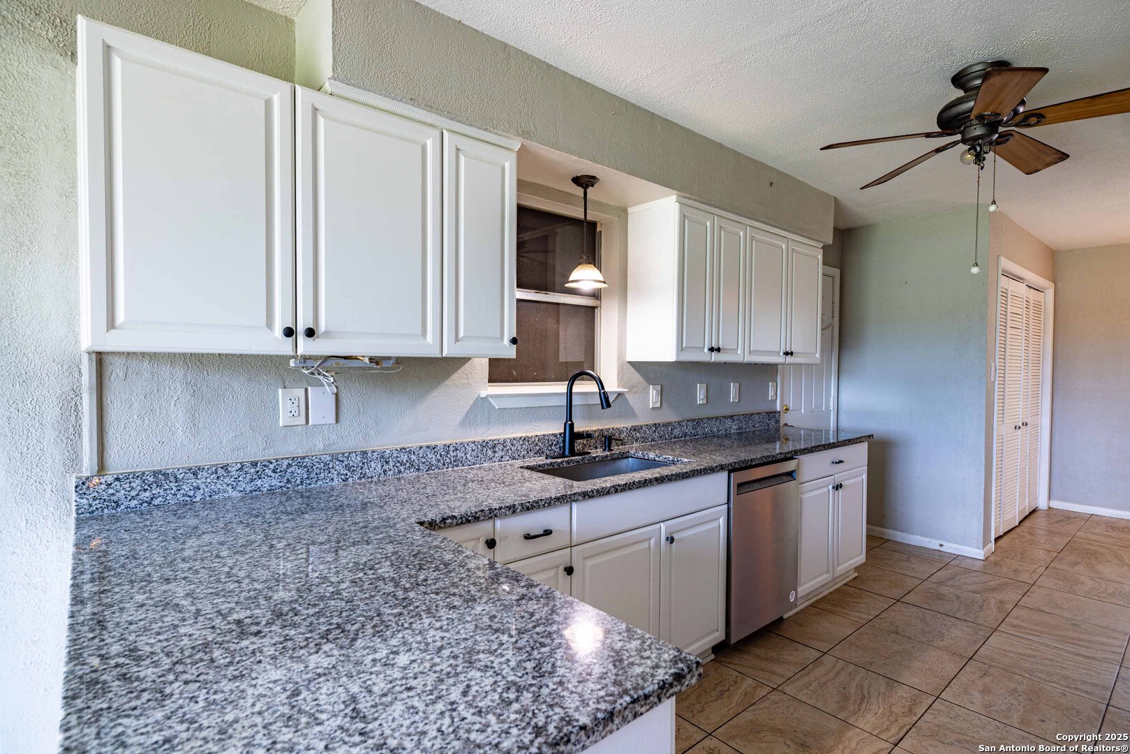 121 Dresden Wood Dr