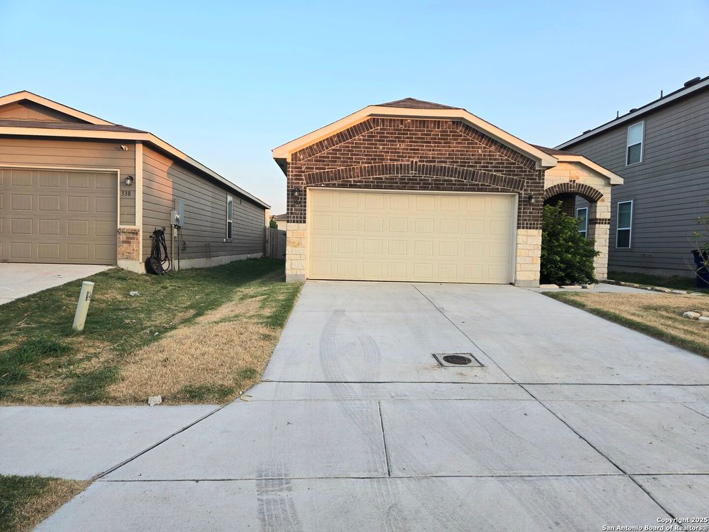 Photo of 334 MISTFLOWER, New Braunfels, TX 78130 (MLS # 1921563)