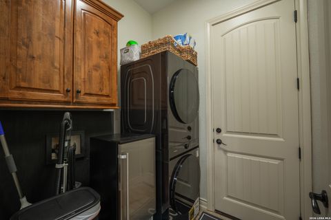 Tiny photo for 924 GRUENE SPG, New Braunfels, TX 78130 (MLS # 1969158)