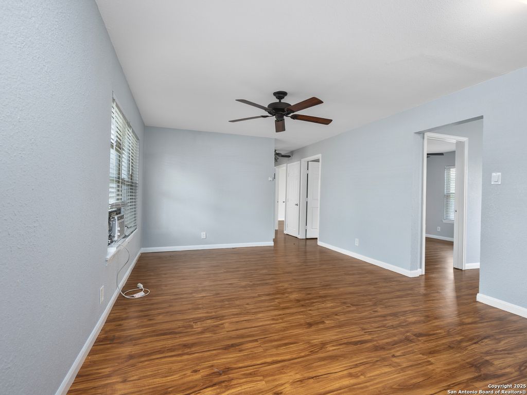 Photo of 142 Galaxy Dr, San Antonio, TX 78227 (MLS # 1881105)