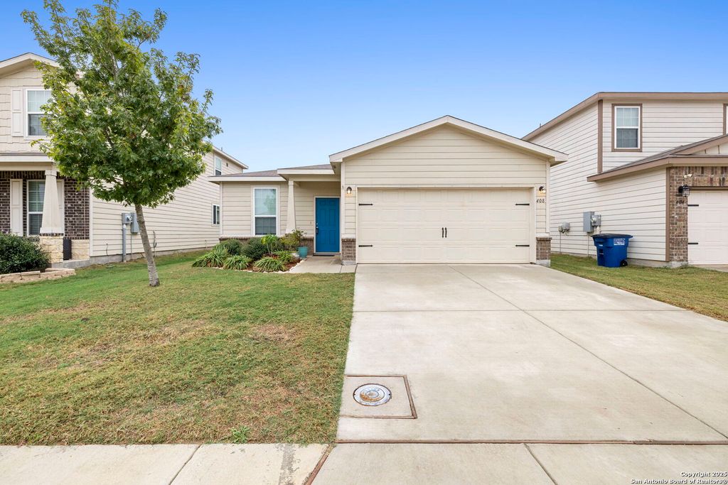 Photo of 408 Nova Zembla, New Braunfels, TX 78130 (MLS # 1926964)