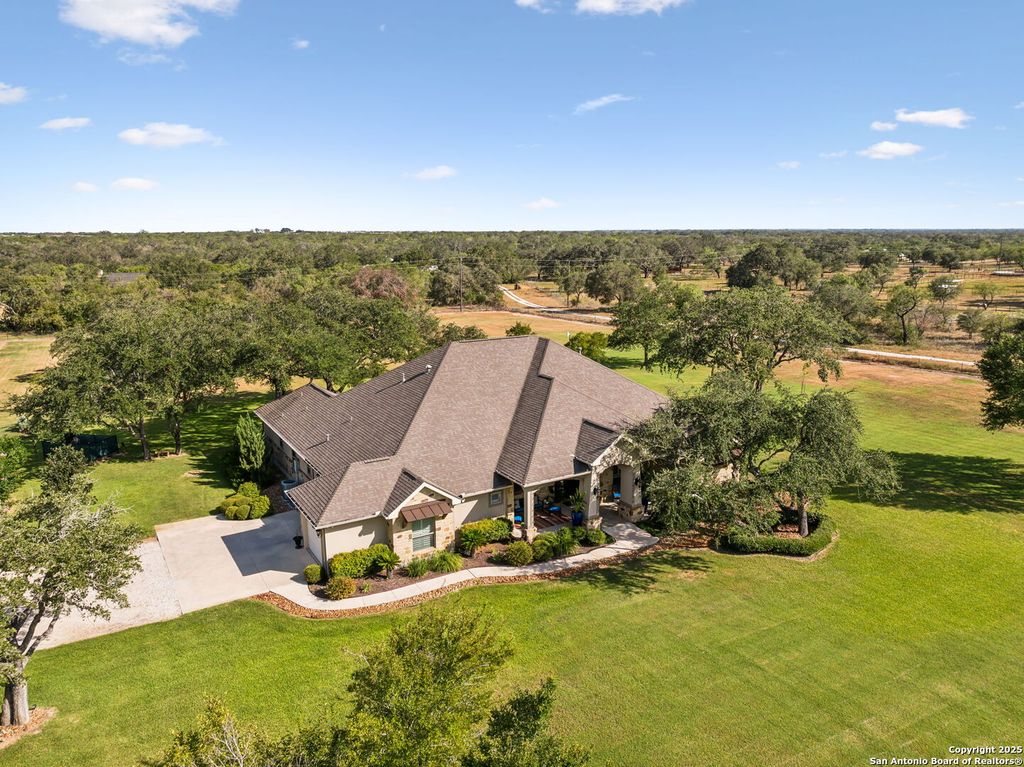 Photo of 1994 FM 3006, Pleasanton, TX 78064 (MLS # 1955332)