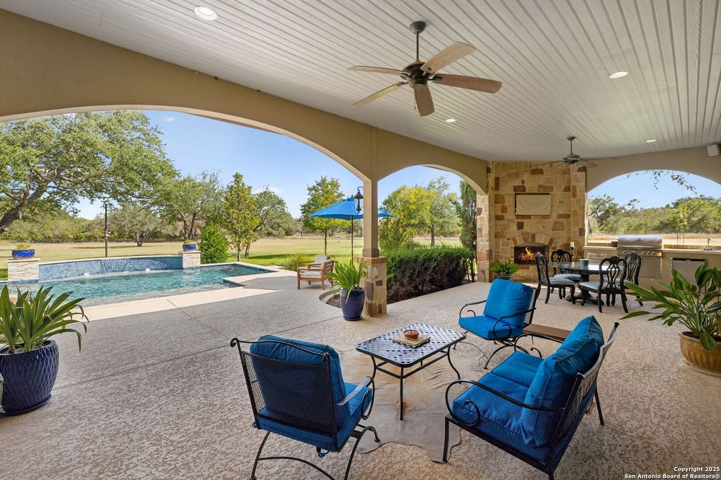 Photo of 1994 FM 3006, Pleasanton, TX 78064 (MLS # 1955332)