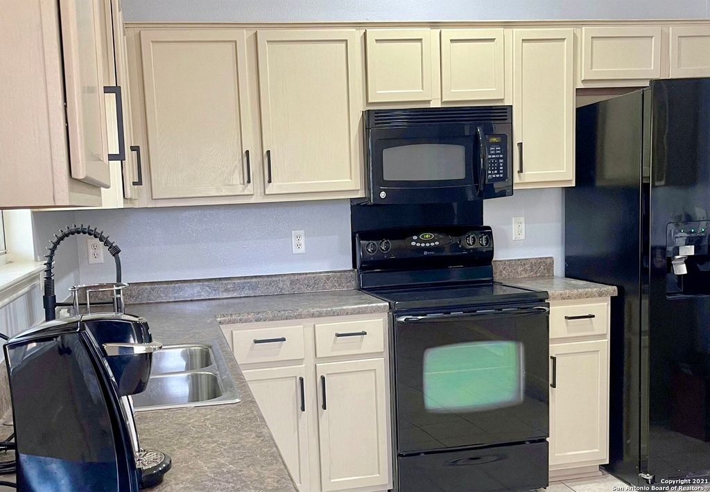 Photo of 10335 Tiger Hunt, San Antonio, TX 78251 (MLS # 1943868)