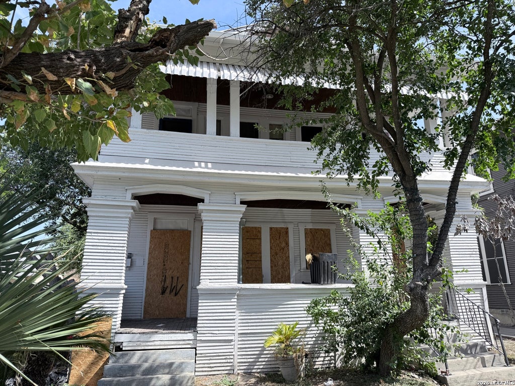 Photo of 305 W POPLAR ST, San Antonio, TX 78212 (MLS # 2015137)