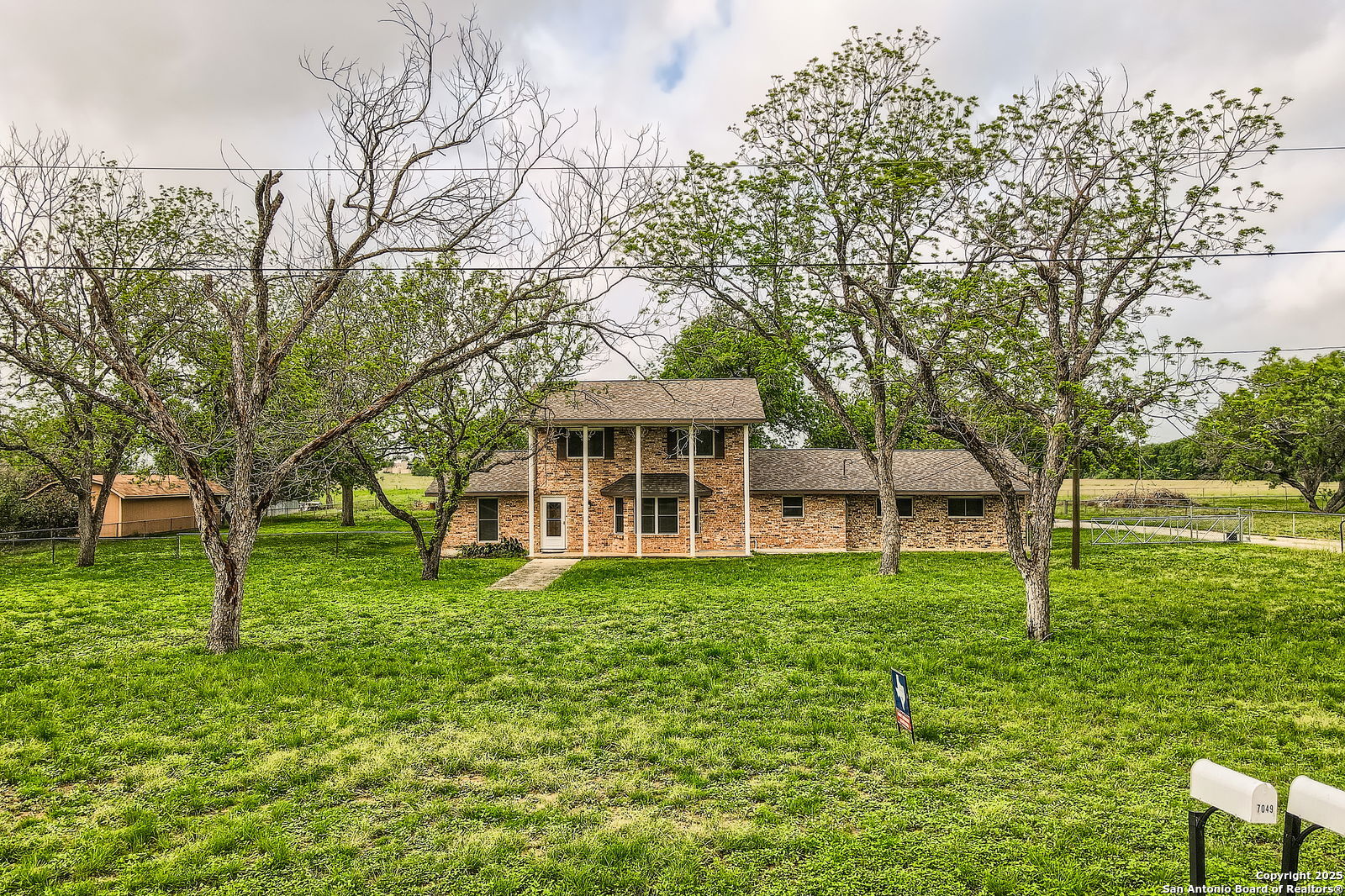 Listing image 1