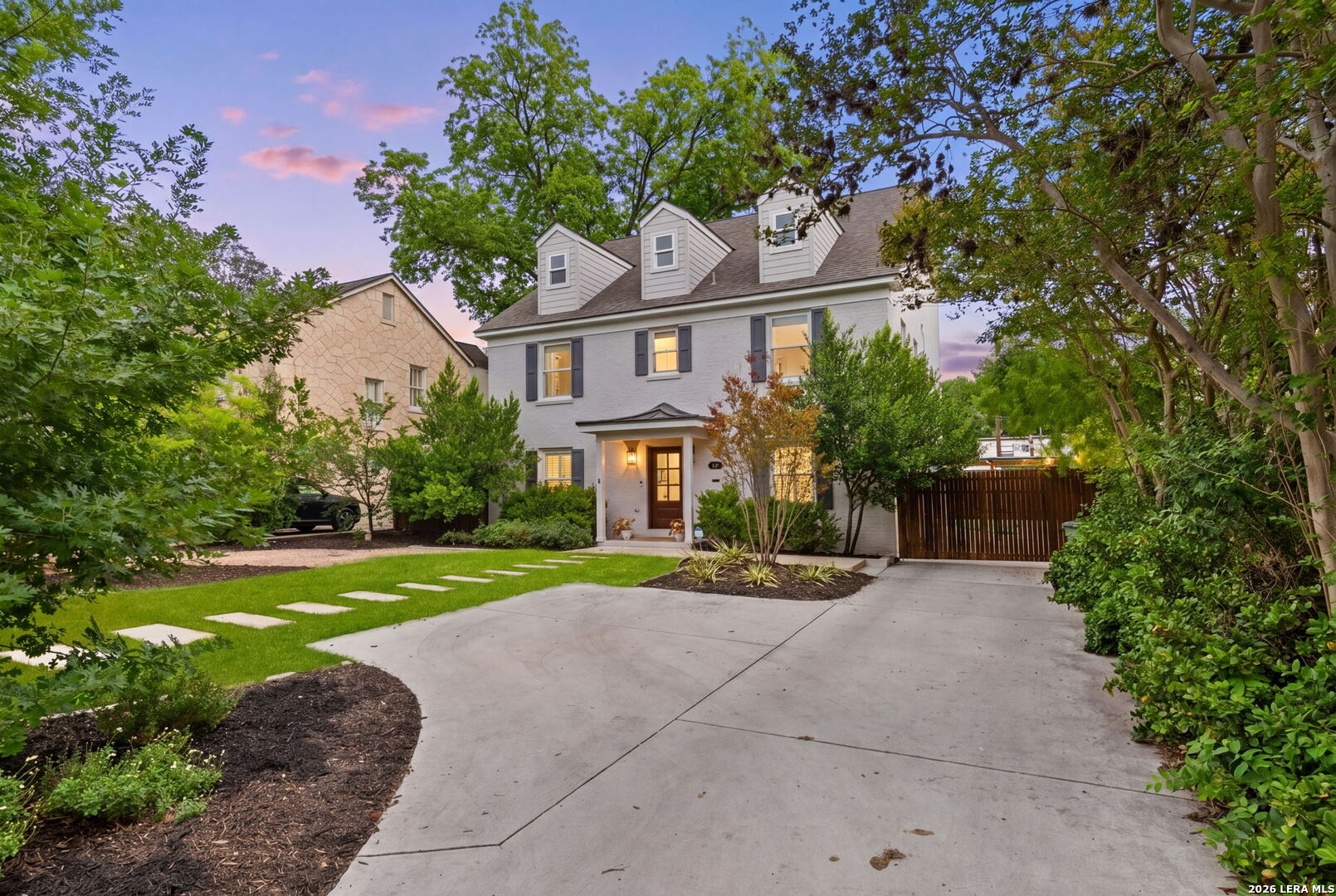 106 Parklane