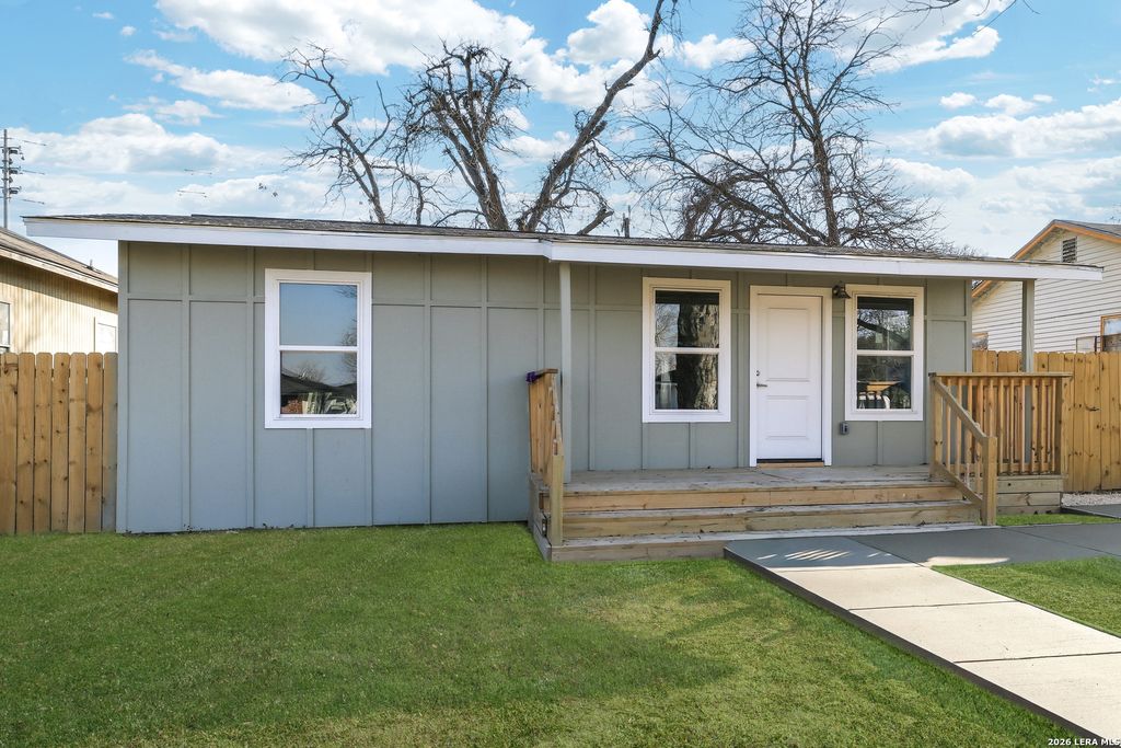 Photo of 2042 Hicks, San Antonio, TX 78210 (MLS # 1942519)