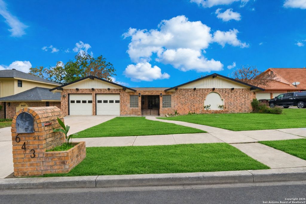 Photo of 6431 Red Jacket, Leon Valley, TX 78238 (MLS # 1930356)