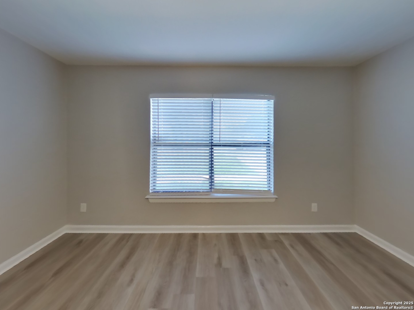 9214 Adams Hill
