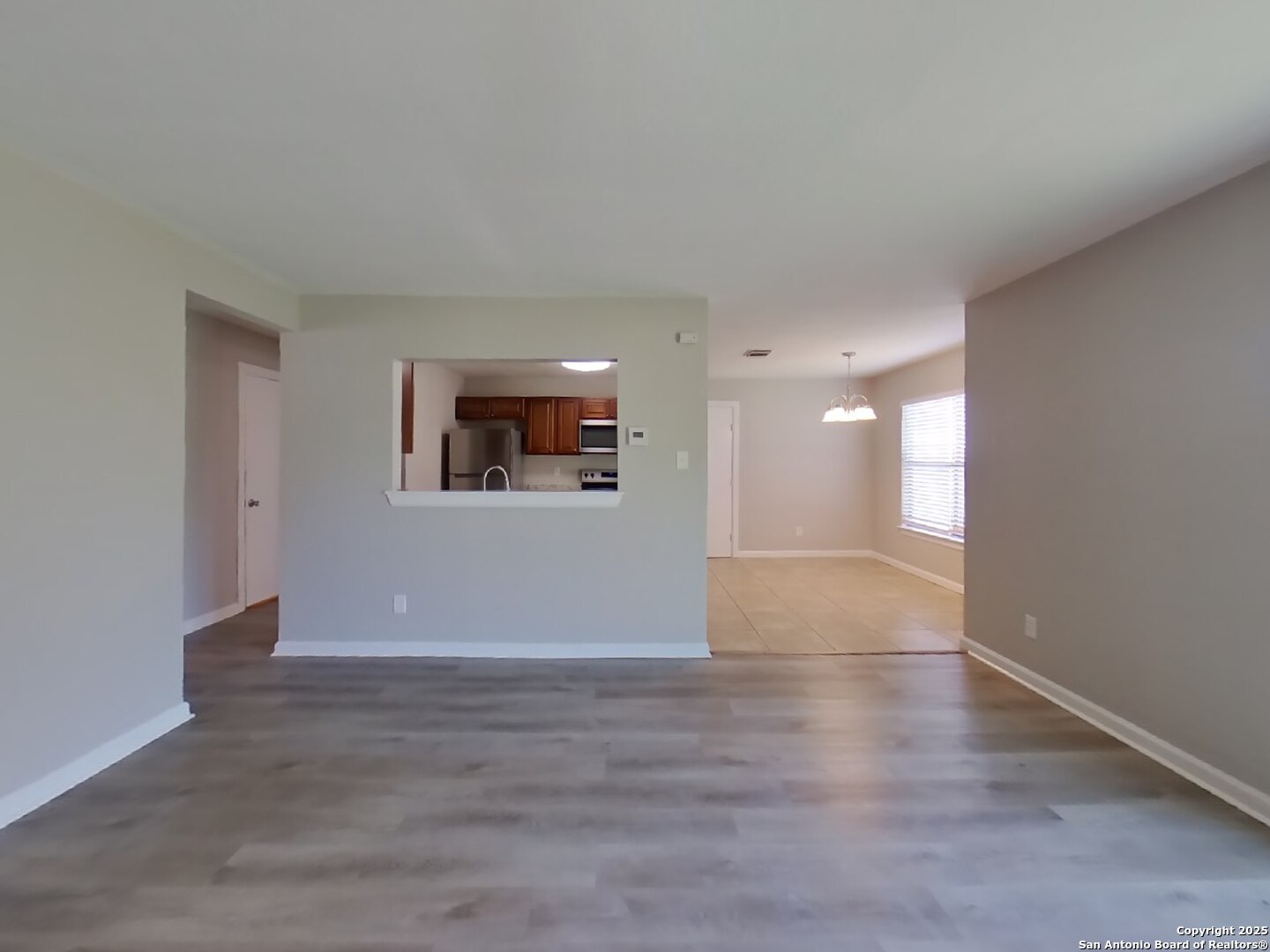 9214 Adams Hill
