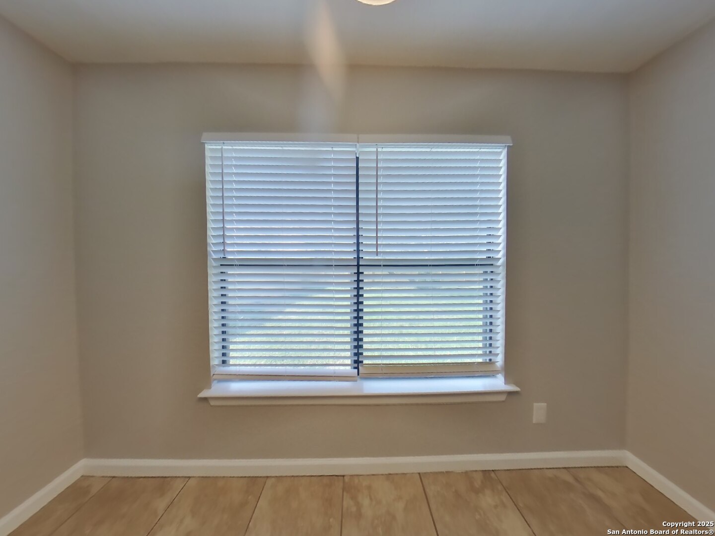 9214 Adams Hill