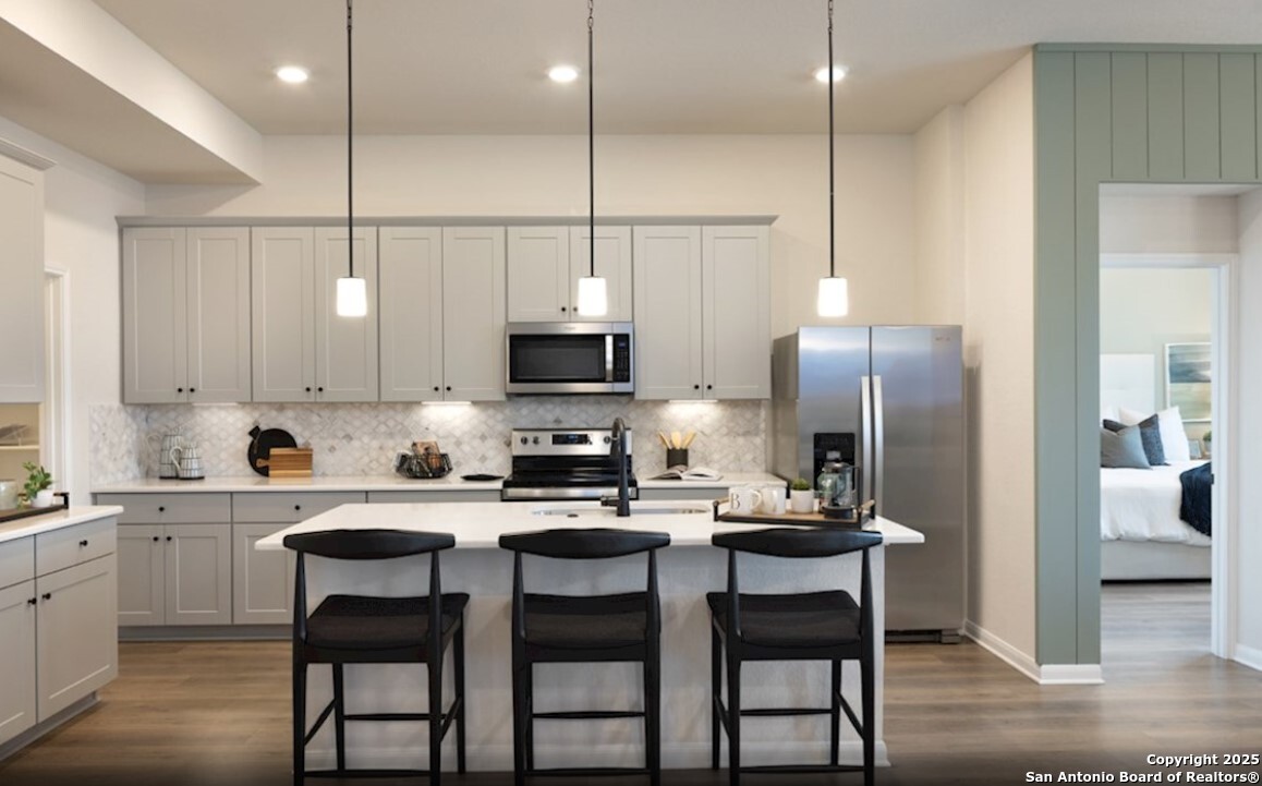 6891 Comanche Cougar