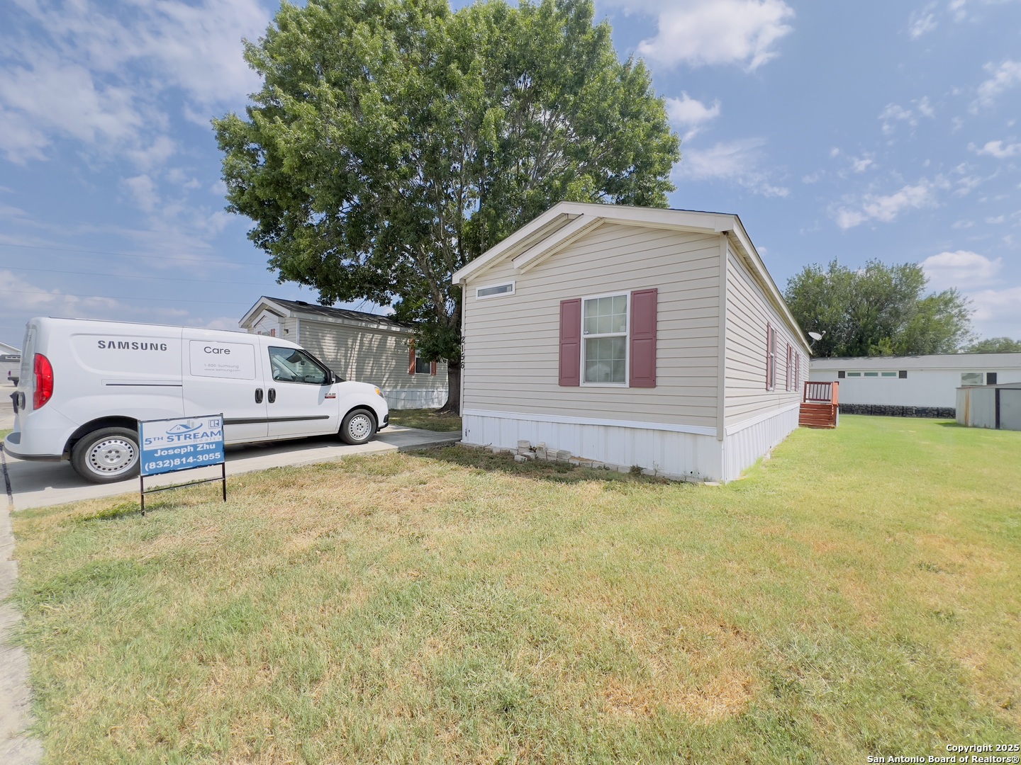 2156 Rose Sharon