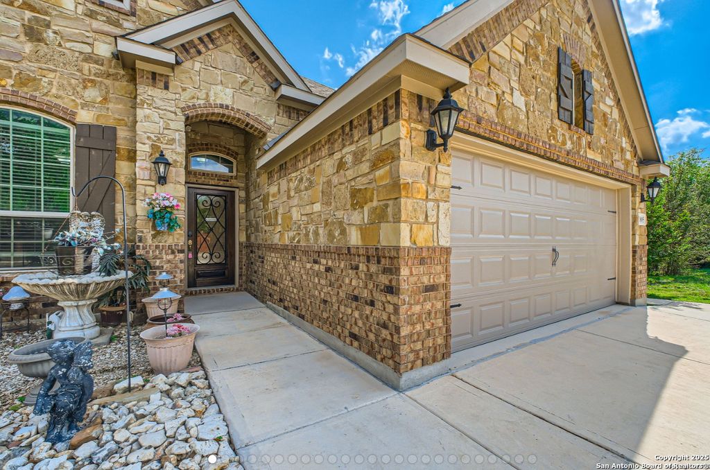 Photo of 805 Raceland Road, San Antonio, TX 78245 (MLS # 1916174)