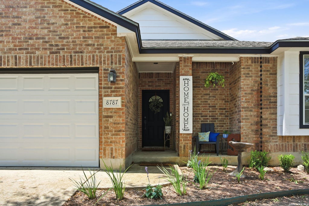Photo of 8787 LAUREL CANYON DR, Universal City, TX 78148 (MLS # 2019488)