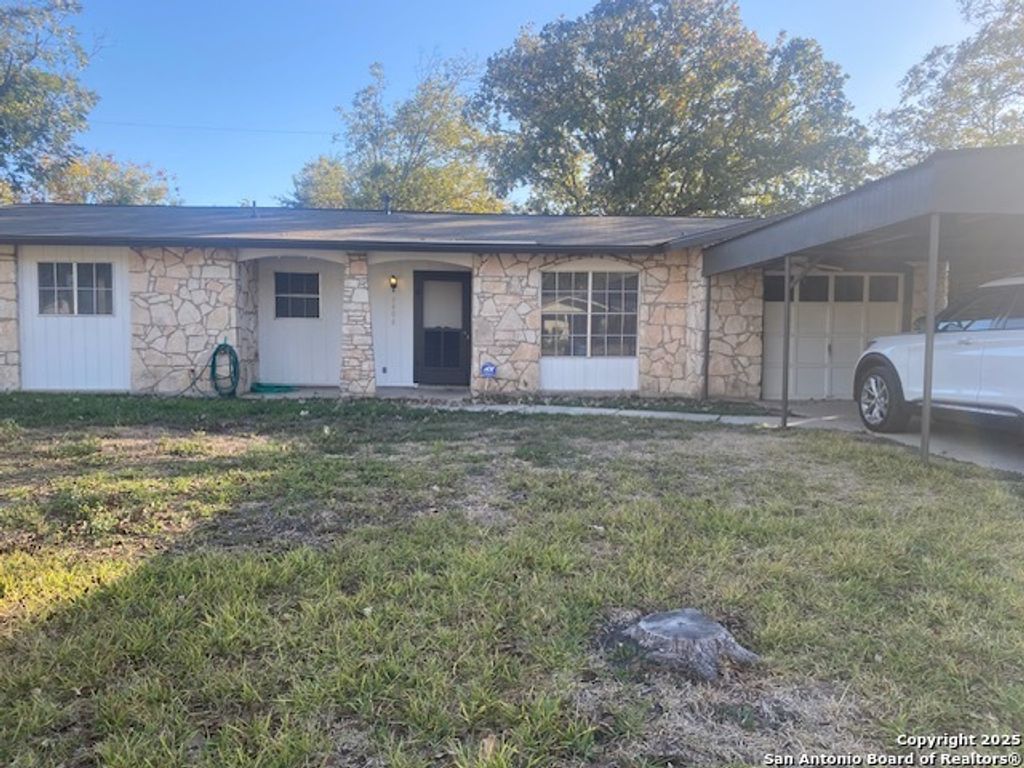 Photo of 5406 Sir Robert, Kirby, TX 78219 (MLS # 1924526)