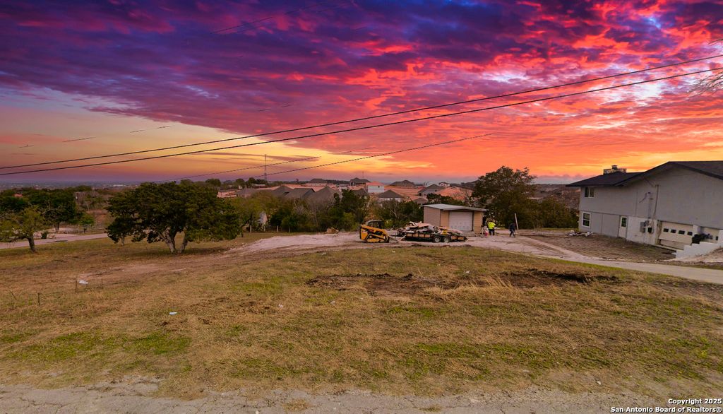 Photo of 6707 QUEENS CROWN W, Live Oak, TX 78233 (MLS # 1971520)