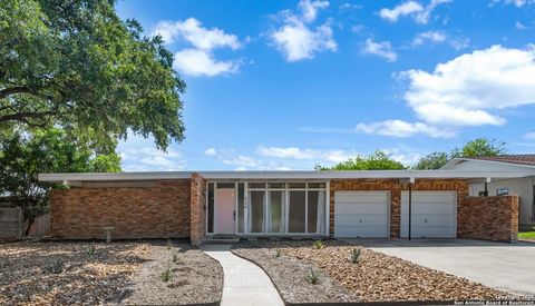 334 E Crestline San Antonio TX 78201