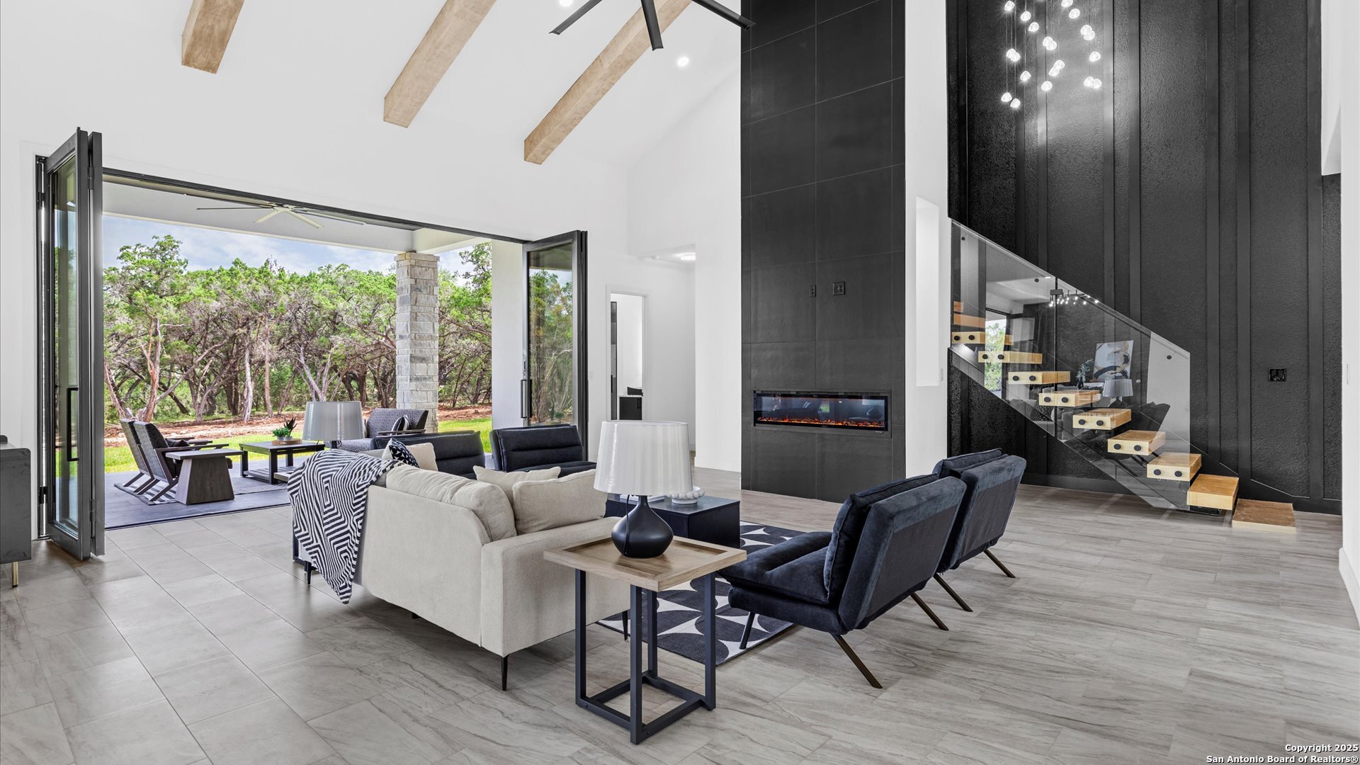 22327 Scenic Loop Rd