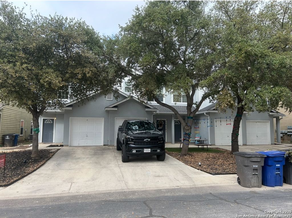 Photo of 7811 KINGSBURY WOOD 4 #4, San Antonio, TX 78240 (MLS # 1921239)