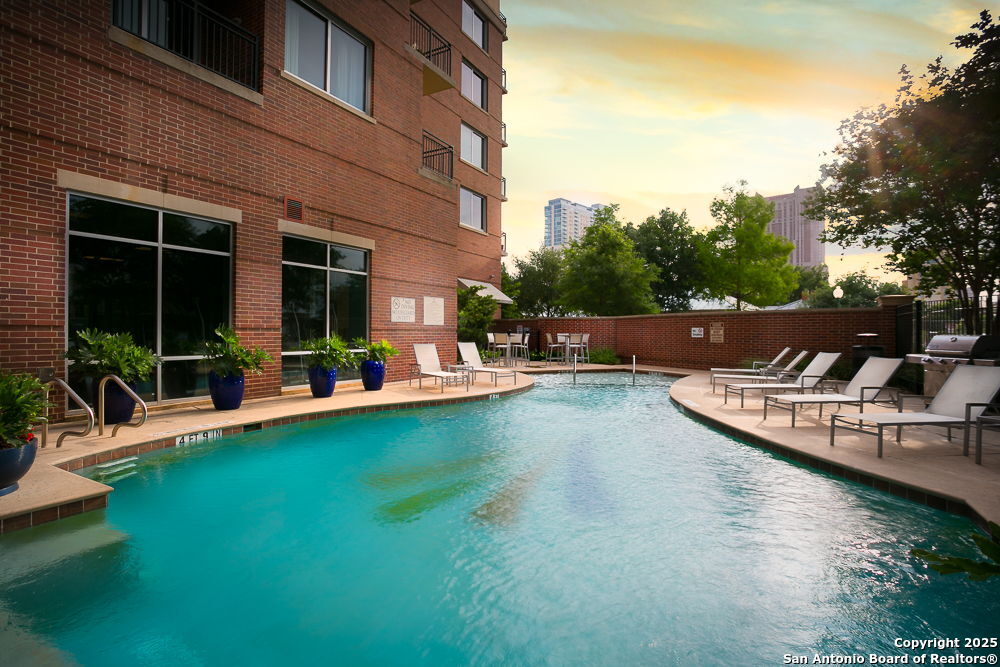 215 CENTER ST 1104