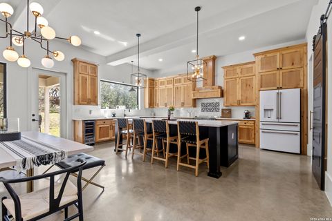 211 Spacious Sky San Antonio TX 78260