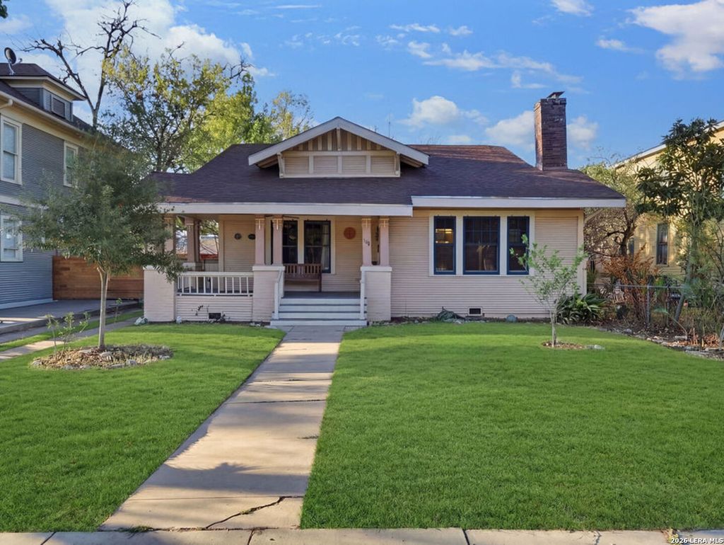 Photo of 140 E French Pl, San Antonio, TX 78212 (MLS # 1948660)