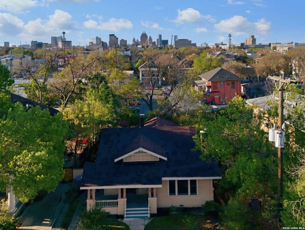 Photo of 140 E French Pl, San Antonio, TX 78212 (MLS # 1948660)