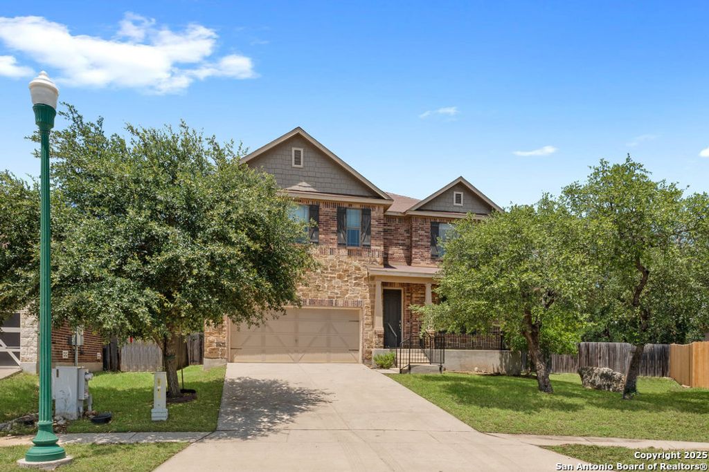 Photo of 120 Red Bud, Boerne, TX 78006 (MLS # 1875061)