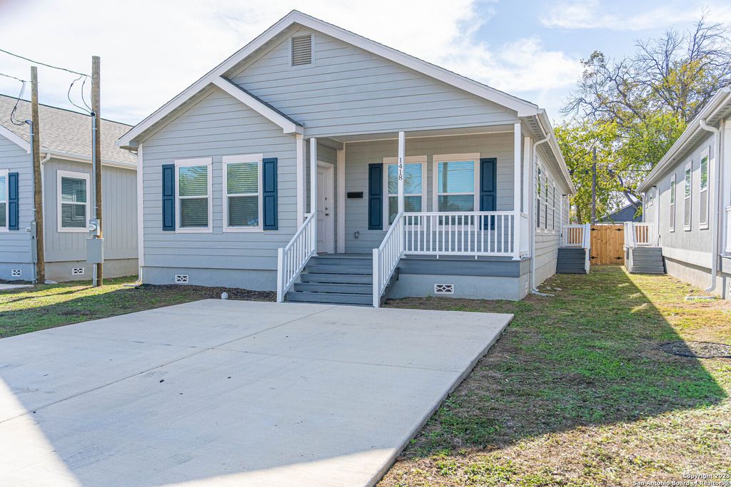 Photo of 1418 Burleson, San Antonio, TX 78202 (MLS # 1926471)