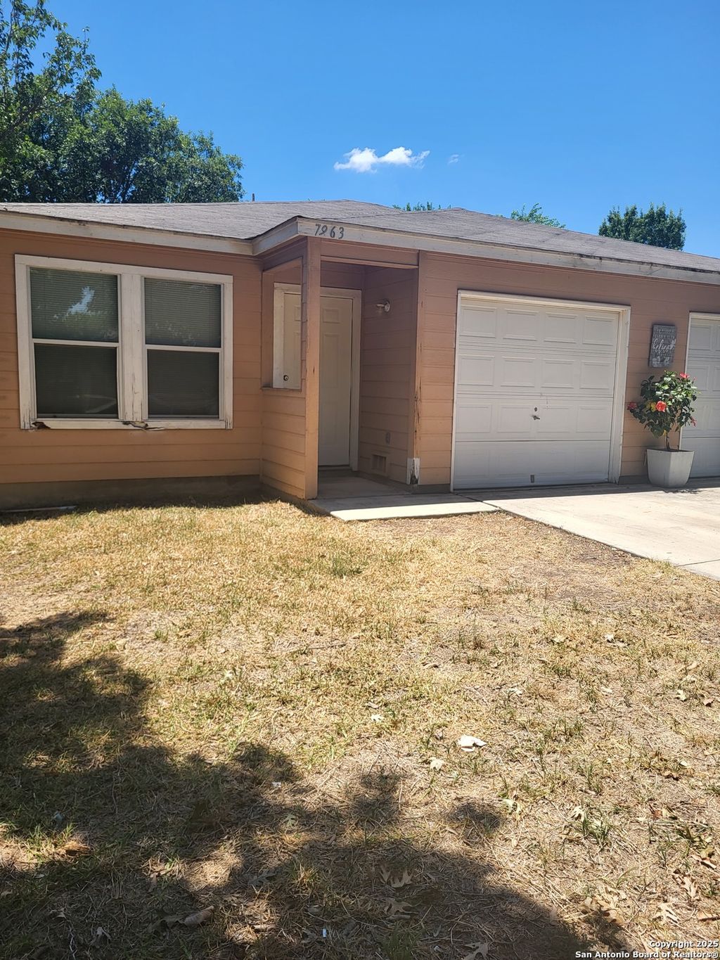 Photo of 7963 M G Rd, San Antonio, TX 78251 (MLS # 1913321)