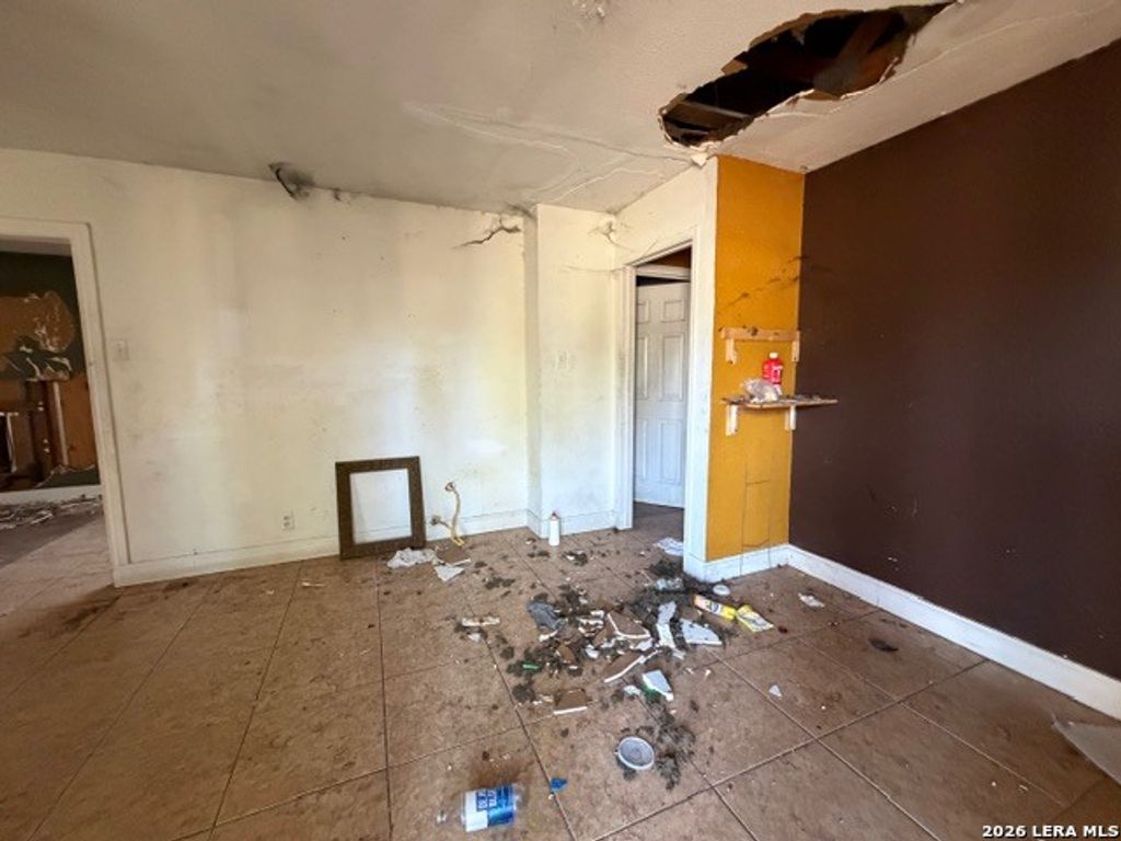 Photo of 147 Joe Blanks, San Antonio, TX 78237 (MLS # 1950285)