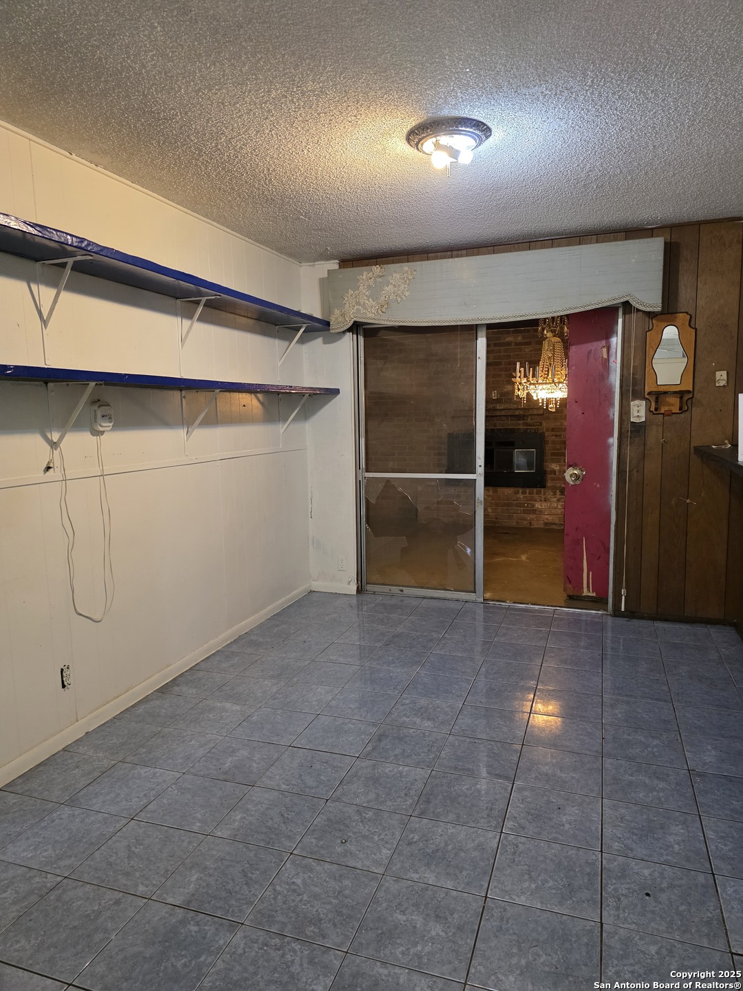 2103 Chesterhill