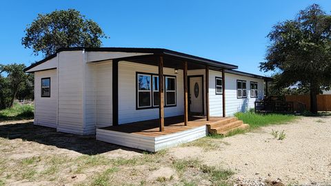 A home in Natalia