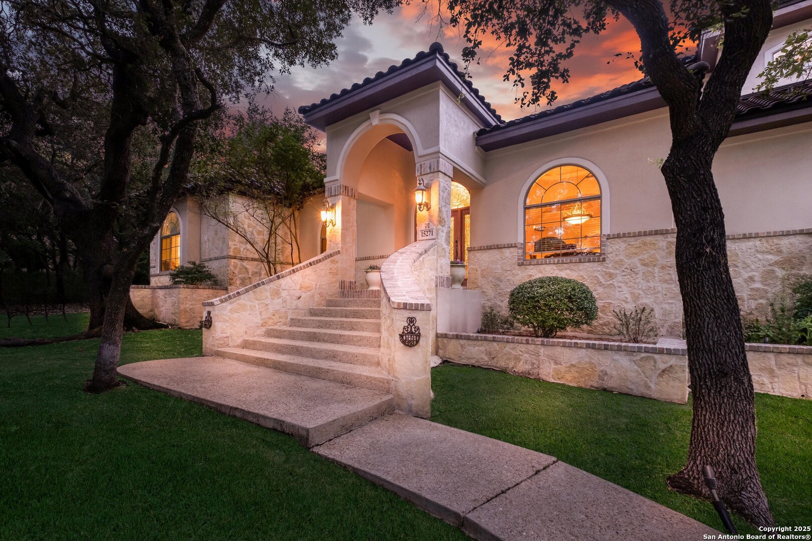 15271 Chinquapin